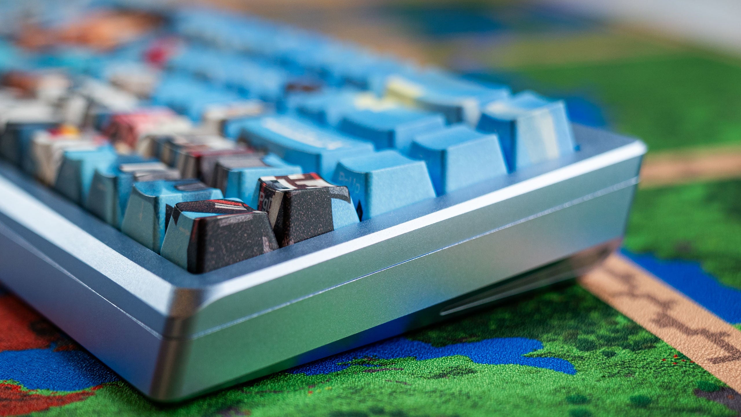 Minecraft Keybored Higround x Minecraft Collection Lookbook
